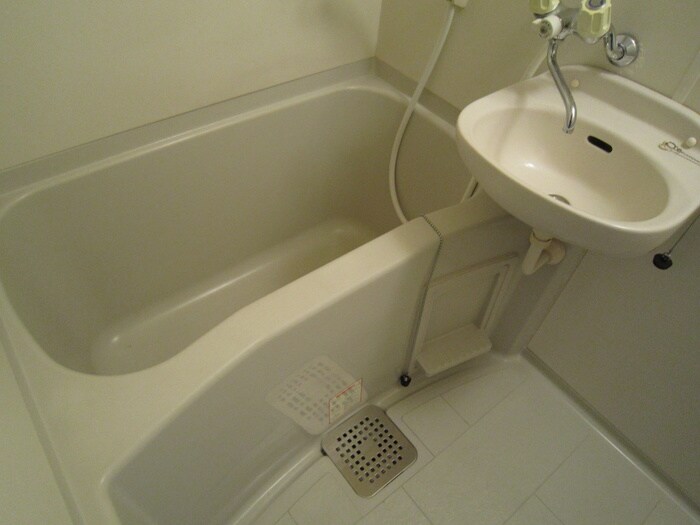 物件内観写真10　(バス／シャワールーム等)