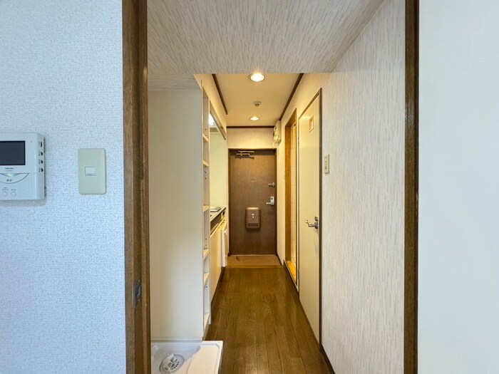 物件内観写真20　(廊下)