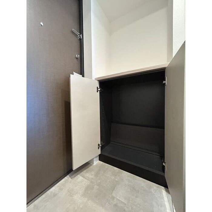 物件内観写真15　(靴箱)