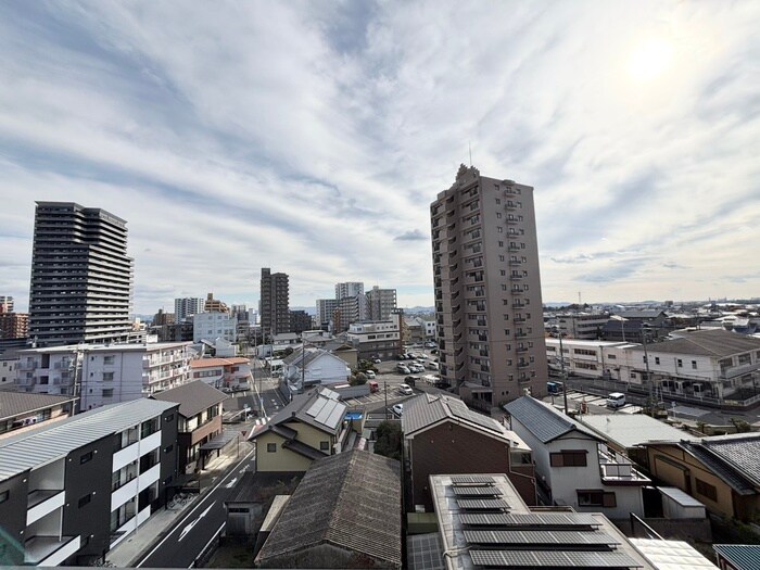 物件内観写真16　(室内からの展望)