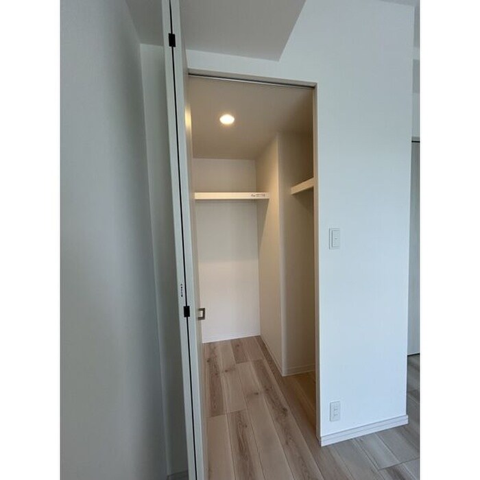 物件内観写真18　(収納)