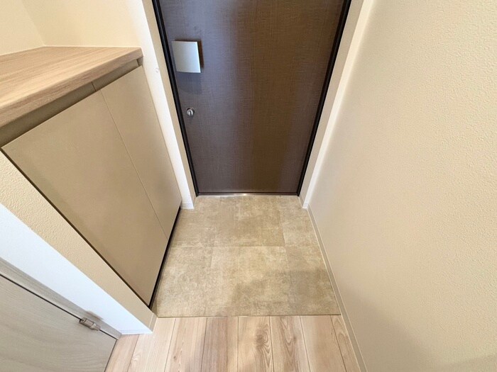 物件内観写真21　(玄関)