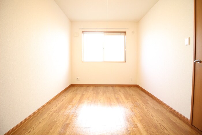 物件内観写真16　(居室)