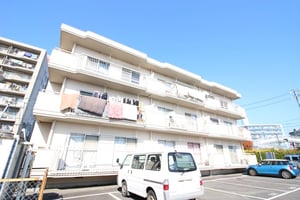 ハイツ・弥生外観写真