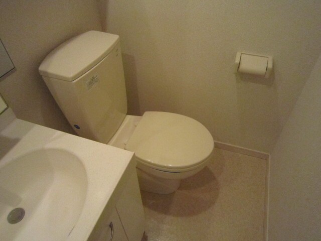 物件内観写真11　(トイレ)