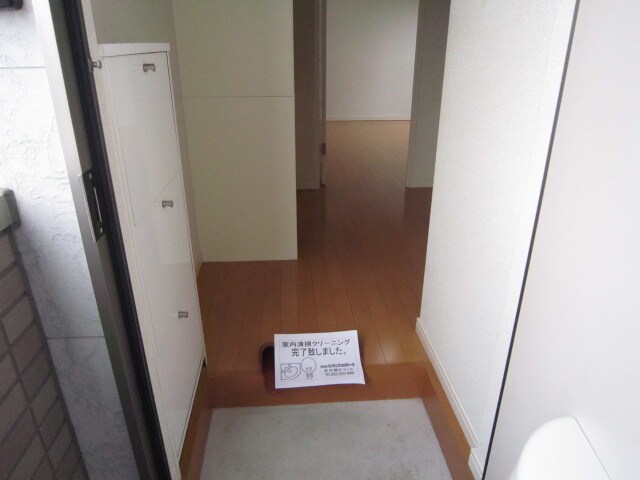 物件内観写真15　(玄関)