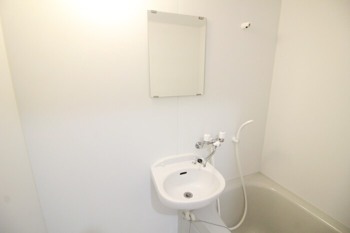 物件内観写真12　(洗面)