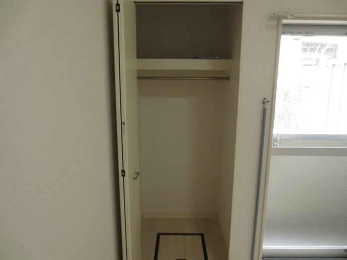 物件内観写真12　(収納)