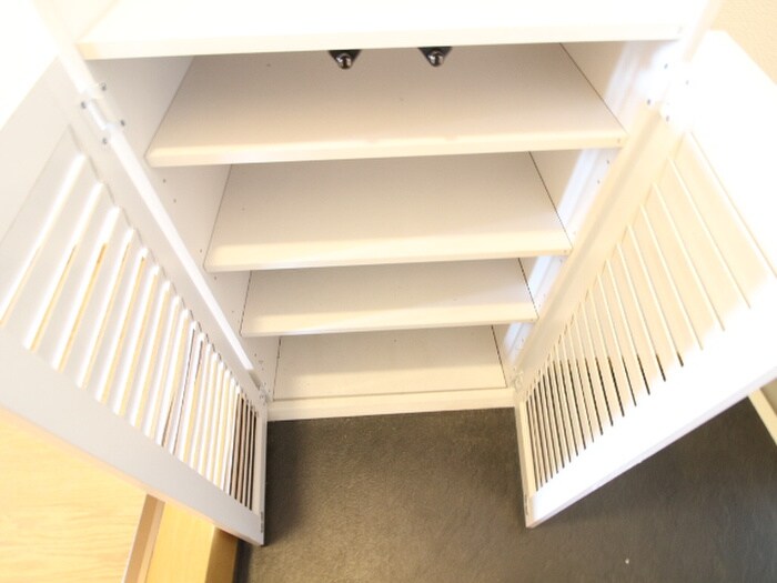 物件内観写真15　(靴箱)