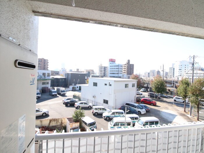 物件内観写真20　(室内からの展望)