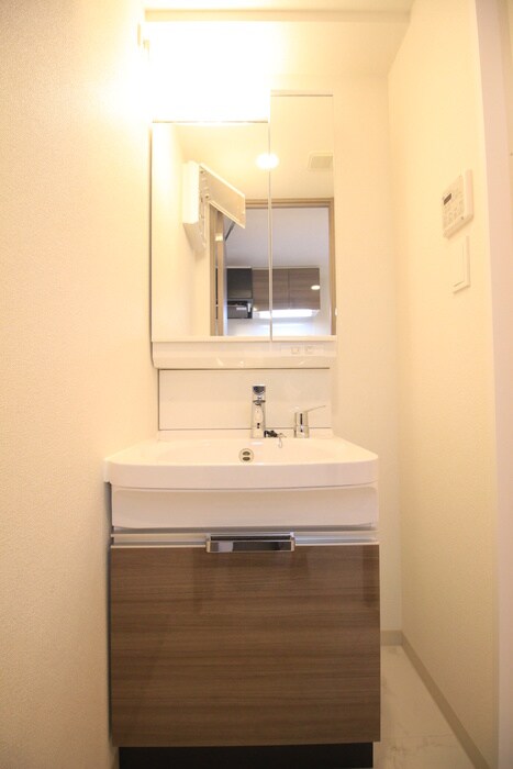 物件内観写真5　(洗面)