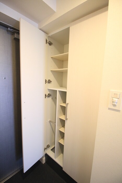 物件内観写真14　(靴箱)