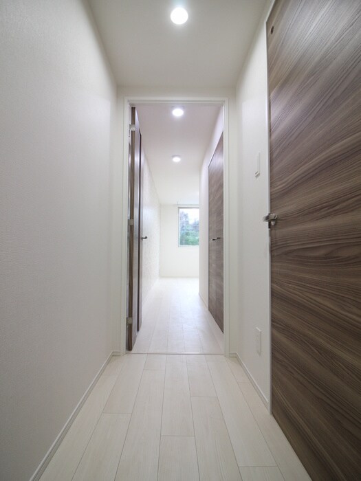 物件内観写真9　(廊下)