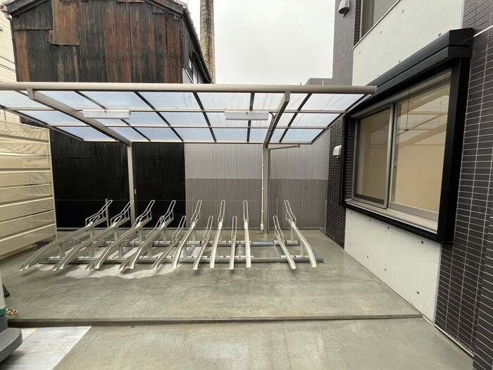 物件外観写真5　(駐輪場)