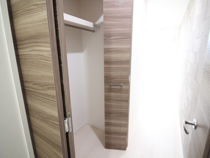 物件内観写真11　(収納)