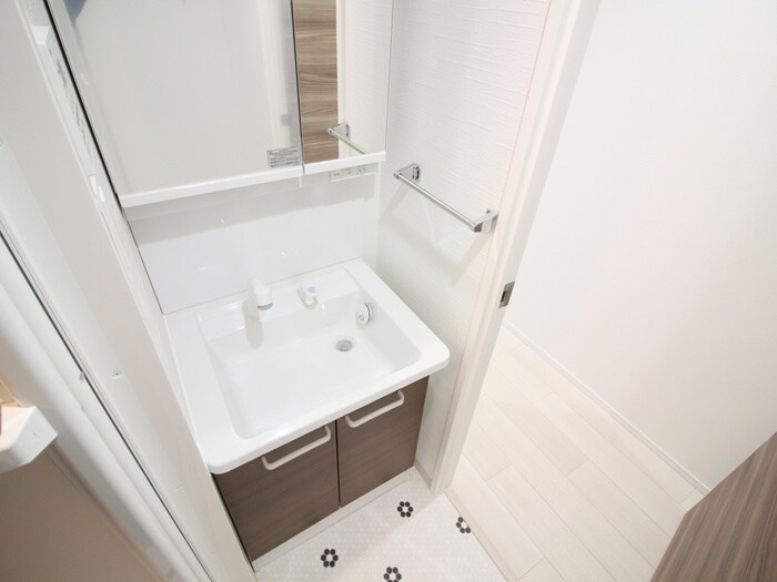 物件内観写真13　(洗面)