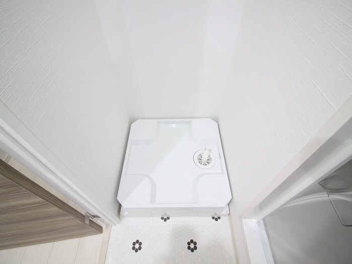 物件内観写真14　(洗濯機置場)