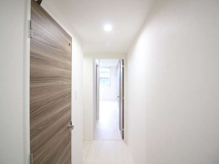 物件内観写真19　(廊下)