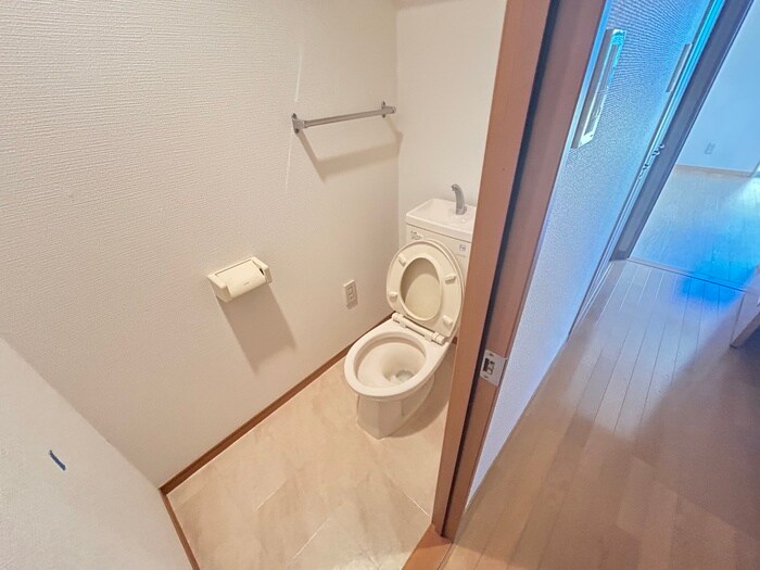 物件内観写真11　(トイレ)