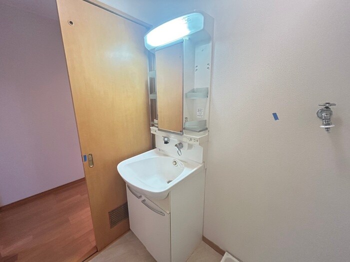 物件内観写真12　(洗面)