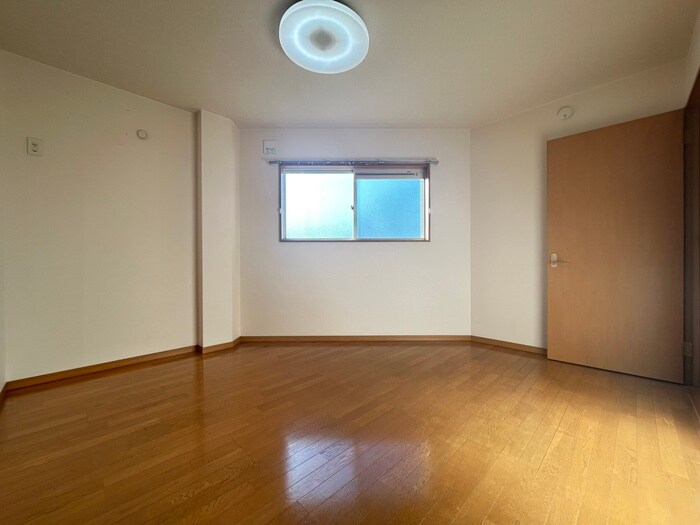 物件内観写真18　(居室)