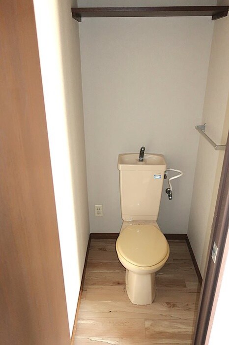 物件内観写真10　(トイレ)