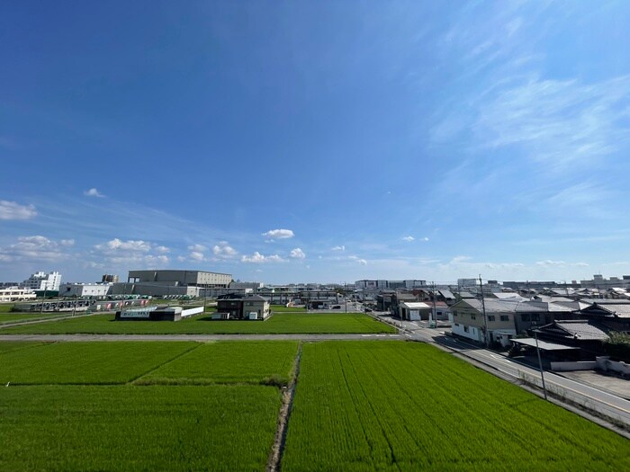 物件内観写真22　(室内からの展望)