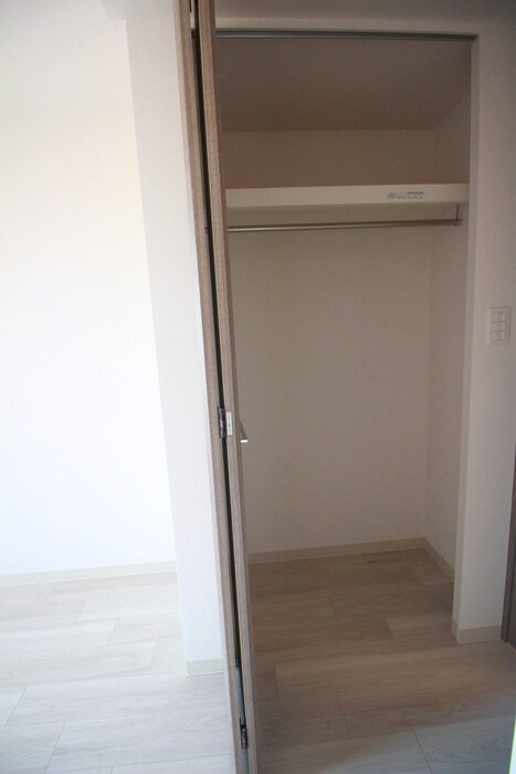 物件内観写真13　(収納)