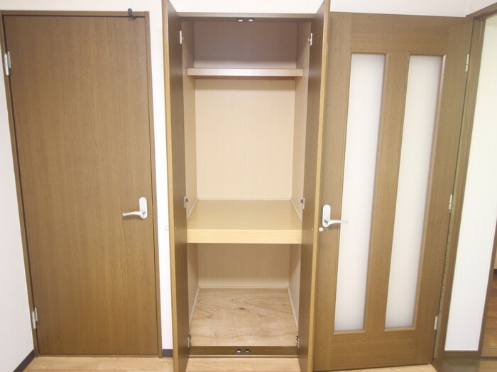 物件内観写真9　(収納)