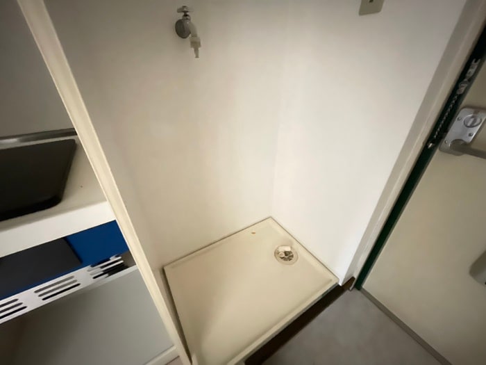 物件内観写真12　(洗濯機置場)