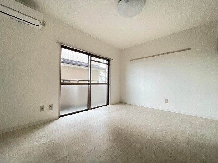 物件内観写真16　(居室)