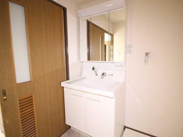 物件内観写真13　(洗面)