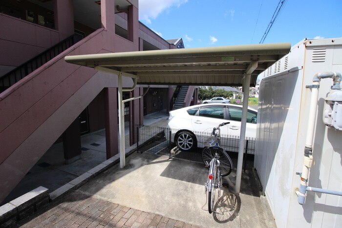 物件外観写真6　(駐輪場)