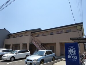 クレスト参番館外観写真