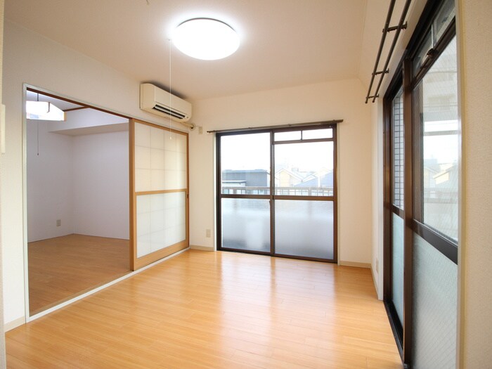 物件内観写真7　(居室)