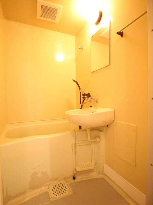 物件内観写真13　(バス／シャワールーム等)