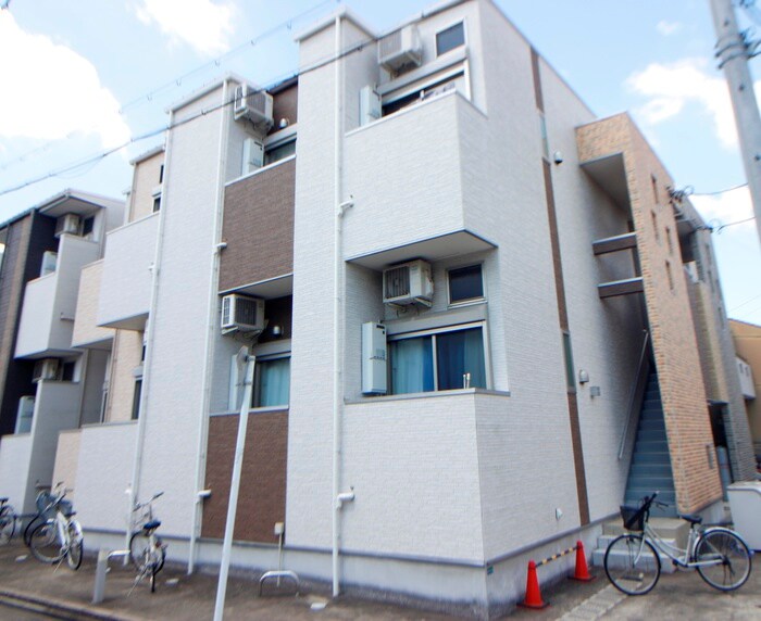 物件外観写真2　(外観写真)