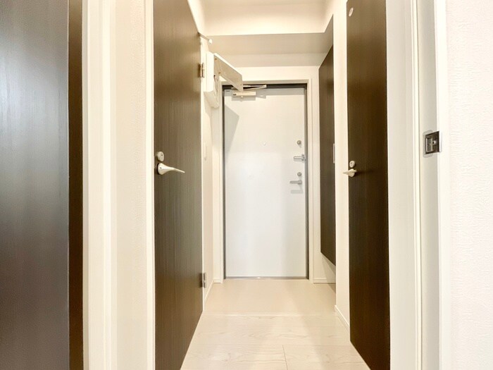 物件内観写真18　(玄関)