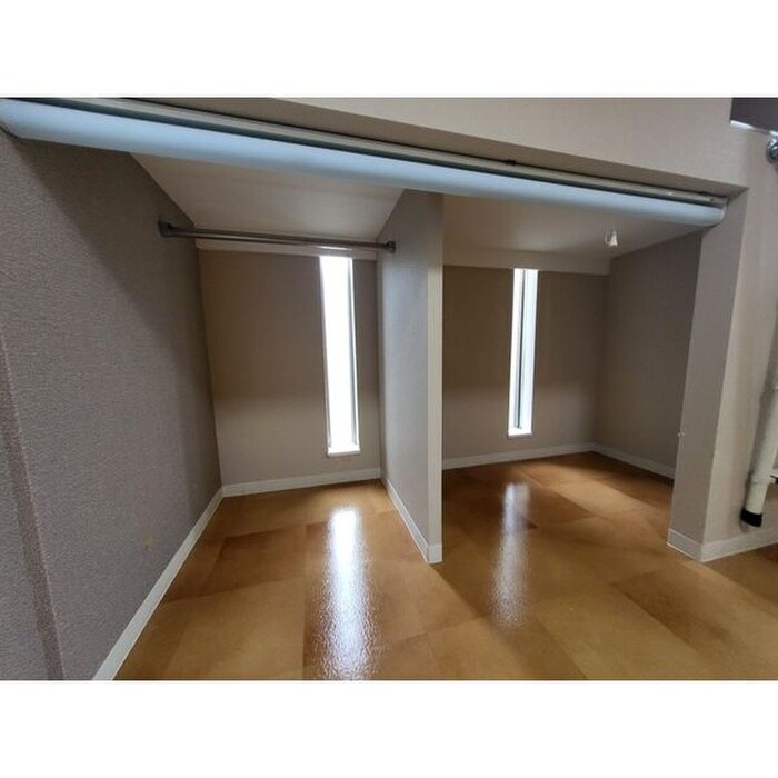 物件内観写真2　(居室)