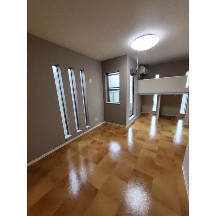 物件内観写真3　(居室)