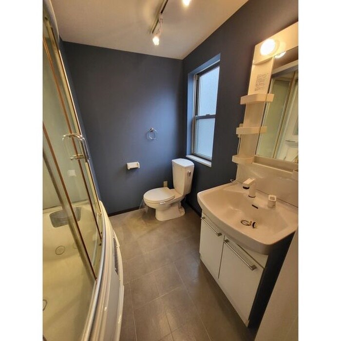 物件内観写真8　(洗面)