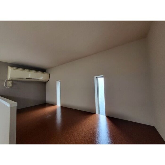 物件内観写真9　(ロフト)