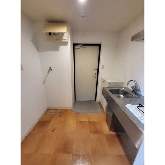 物件内観写真10　(玄関)