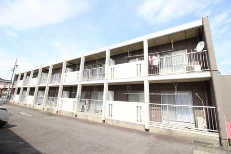 板倉コ－ポラスＢ棟外観写真