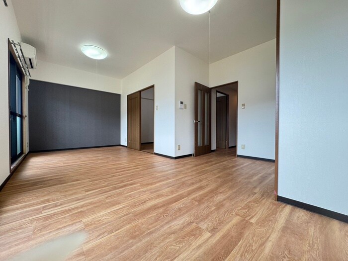 物件内観写真7　(居室)