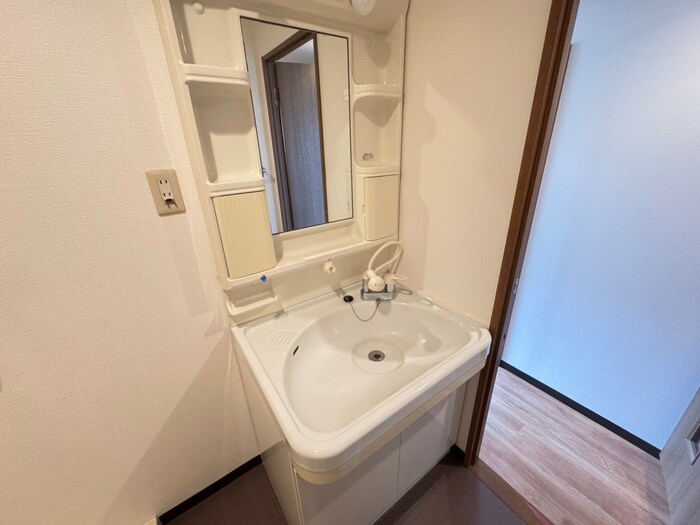 物件内観写真13　(洗面)