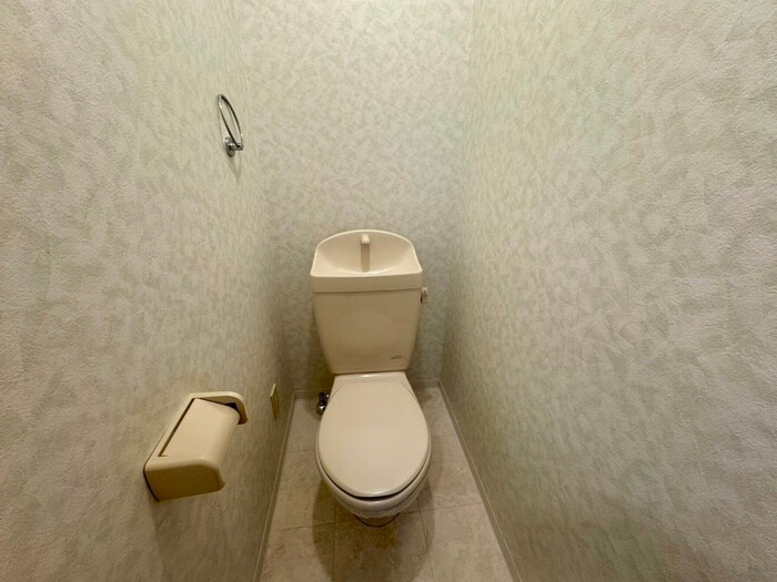 物件内観写真11　(トイレ)