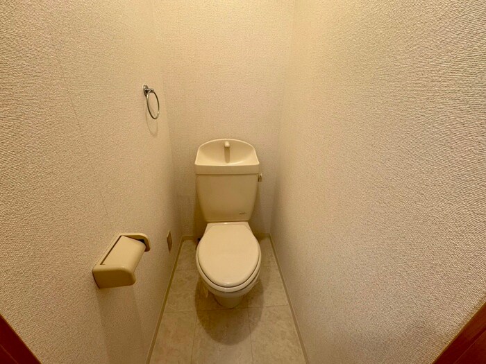 物件内観写真11　(トイレ)
