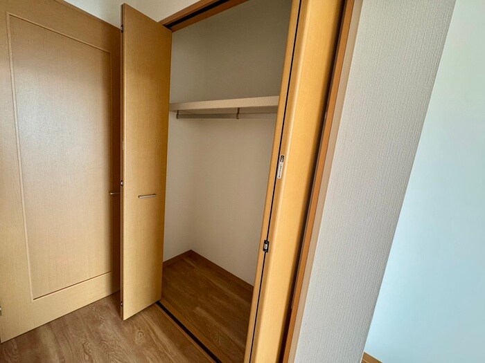 物件内観写真12　(収納)