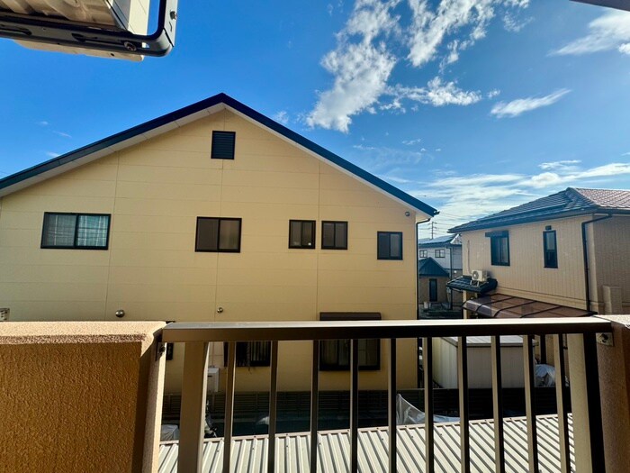 物件内観写真17　(室内からの展望)